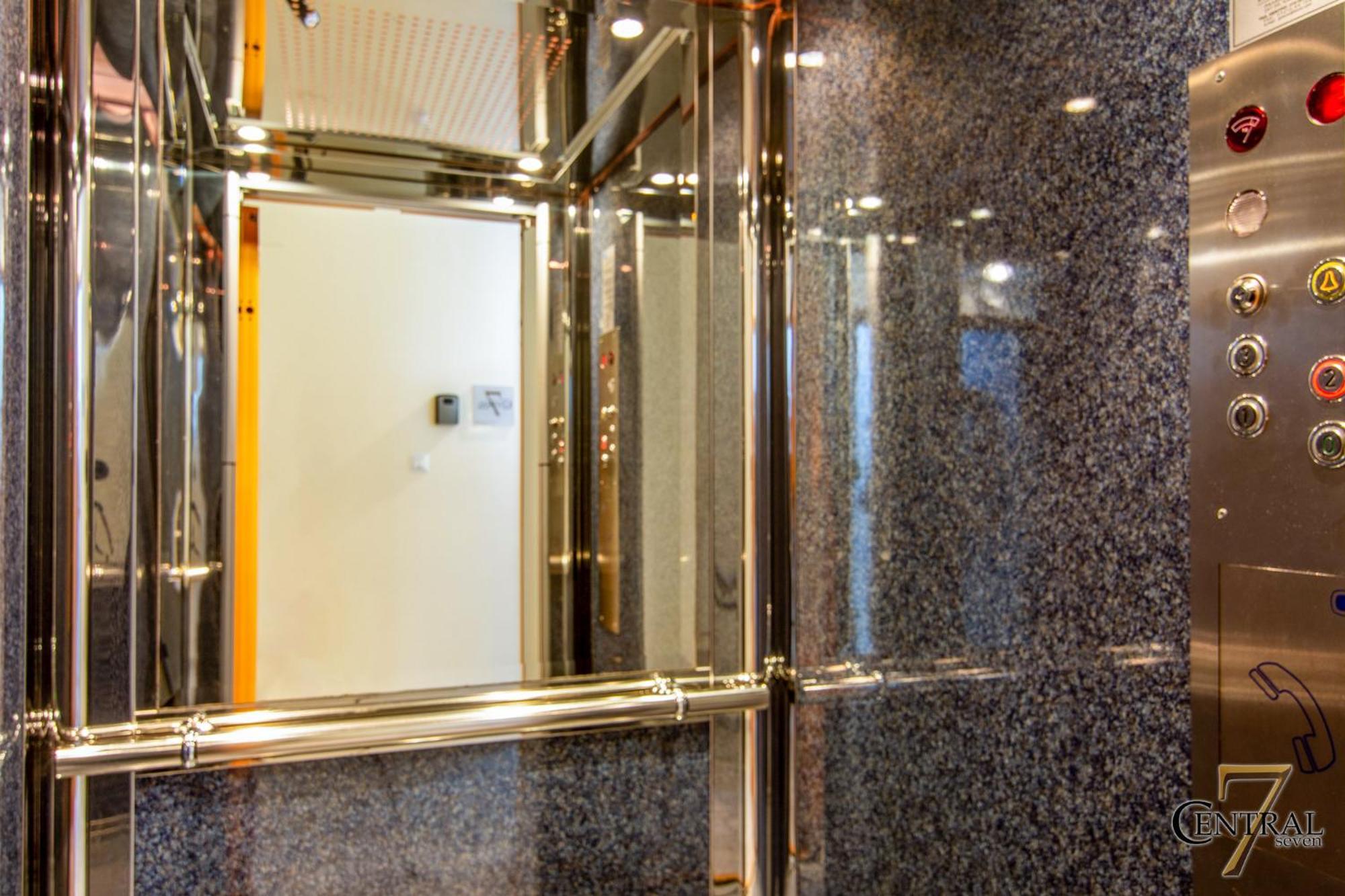 Central Seven Kalamata Ngoại thất bức ảnh