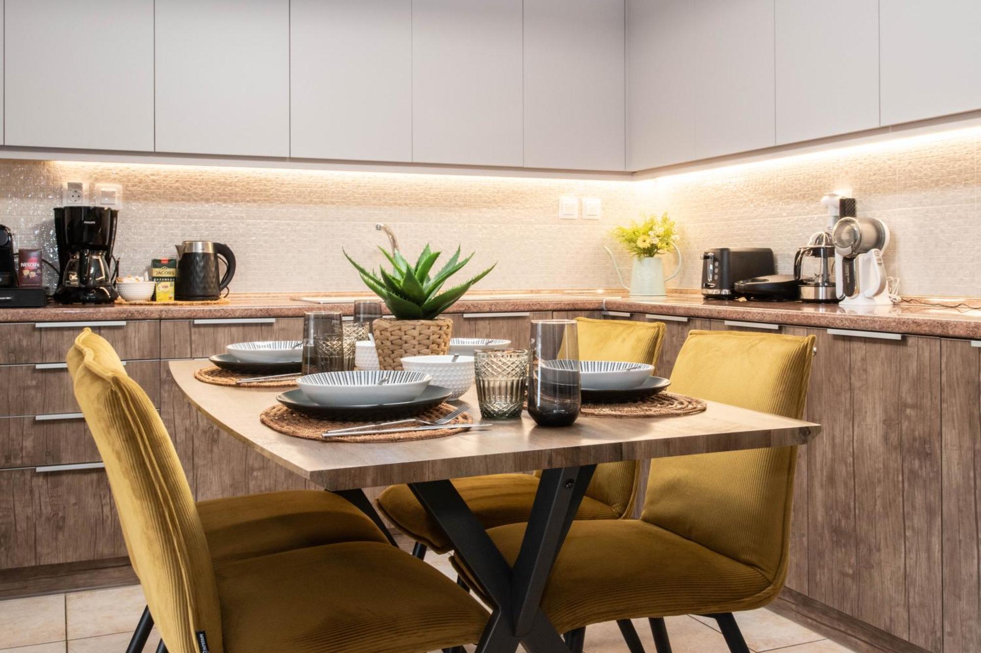Central Seven Kalamata Ngoại thất bức ảnh